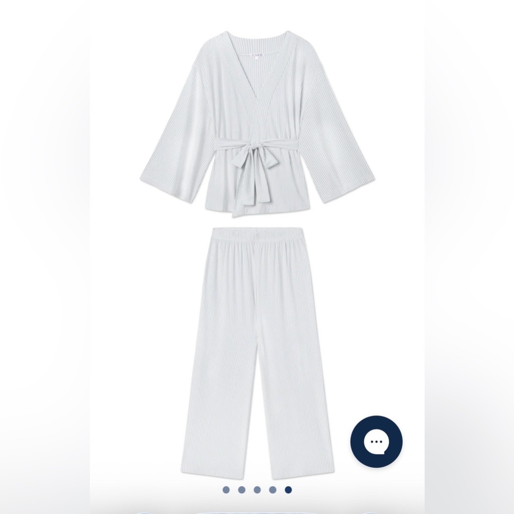 Lake- Dream Model Kimono Pajama Set
